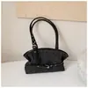 Bolsa Tote Listrada com Bolinhas Estilo Coreano Nicho Feminina 2026 Nova Grande Capacidade Casual para o Dia a Dia Ombro Único Transversal