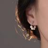 Pendientes de perlas para mujer 2024, nuevos diseños de nicho con explosiones, luz avanzada, elegantes y de lujo.