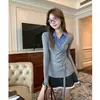 Suéter de punto para mujer con cuello polo a cuadros, costuras, estilo de dos piezas falsas, ajuste ceñido a la cintura, base para otoño, top gris