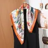 Elegante Pañuelo Cuadrado Delgado Estilo Francés para Mujer, Ligero y Transpirable, Estilo Artístico, Versátil para Usar con Camisa, Pañuelo Decorativo para el Cuello, Pañuelo de Seda