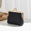Bolsos al por mayor de Guangzhou 2023 bolso pequeño casual tarjetero simple entrega transfronteriza clip de bienestar monedero