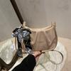 Bolso Plisado para Mujer 2025 Nuevo Primavera y Verano Bolso Bandolera Estilo Trendy Simple para Ir al Trabajo Bolso de Hombro Dulce con Bufanda de Seda