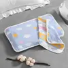 Funda de almohada para bebé de 0 a 1 año, de gasa absorbente de sudor y transpirable para niños, venta al por mayor desde la cadena de suministro de fábrica para niños de jardín de infantes