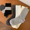 Calcetines de algodón puro hasta la pantorrilla para mujer, resistentes al olor, absorbentes del sudor, transpirables, finos, 100% algodón, aptos para todas las estaciones, calcetines para estudiantes y deportivos, venta al por mayor de la industria de calcetines de Zhuji
