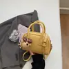 Bolsa de mão de alta qualidade, luxo leve, moderna, nicho para mulheres, novo modelo 2026, bolsa transversal versátil, bolsa pequena para o dia a dia