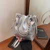 Bolso de Mano con Cadena de Moda Bolso Tote Pequeño para Mujer 2025 Nuevo Bolso Cubo Simple Versátil Bolso para Teléfono de Hombro Cruzado