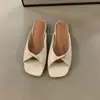 Sandalias de moda planas y modernas para mujer, nuevo modelo de verano 2026 versión coreana, diseño retro, mules de nudo trenzado de nicho