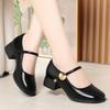 Una generación de zapatos de mujer de talla grande Joker Baotou hebilla zapatos de mujer usan zapatos de trabajo de tacón grueso negro viajero