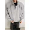 Nueva colección de otoño e invierno: Chamarra de algodón acolchada y engrosada para hombre, talla grande, con cuello alto, panelado en los hombros, corte holgado y diseño cálido con cierre.