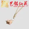 Gato tallado en madera de haya, artesanía de madera, colgante de llavero de gato lindo, llavero con cordón, accesorio decorativo