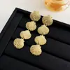 Brincos Longos com Borla em Forma de Leque de Metal de Alta Qualidade Agulha de Prata Brincos Simples Minimalistas Stud Brincos Versáteis de Temperamento de Nicho