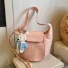 Bolsas de Mujer de Nicho 2026 Nueva Moda de Primavera Tendencia Bolso Versátil de Hombro y Axila con un Toque de Lujo para Viajar al Trabajo y Uso Cruzado
