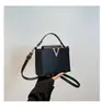 Elegante Bolso de Mujer 2025 Nuevo de Gama Alta Lujo Patrón de Cocodrilo Bolso Capu Lady V de Mano Hombro Transfronterizo Bolso de Mujer