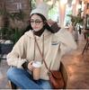 Sudadera falsa de dos piezas de lana de cordero para mujer con terciopelo y engrosamiento 2023 Nuevo otoño e invierno holgada estilo coreano top chaqueta tendencia