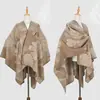 Xale Cape Grande Folha de Ginkgo Retrô Estilo Chinês para Fotografia de Viagem, Cardigã Étnico de Luxo Leve Inspirado em Celebridades