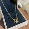 Nuevo colgante con diseño de estrella del alfabeto IDR, collar de acero de titanio, cadena para la clavícula moderna y elegante, joyería de moda