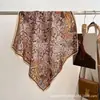 9090 Novo Algodão e Linho Quadrado Moda Feminina Lenço Versátil Protetor Solar Estampado Lenço Xale Europeu e Americano Atacado Transfronteiriço