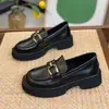 Mocassins Femininos Estilo Britânico Solado Macio Sapatos Pequenos de Couro Estilo Outono 2026 Traje Elegante Preto Slip-on Sapatilhas Confortáveis