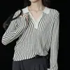 Suéter de malha feminino estilo minimalista, de manga comprida, com gola dobrável, estilo casual "old money", adequado para o outono, amigo da pele, respirável, top de cor sólida
