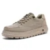 Zapatos casuales simples para hombre, nuevo modelo de primavera, ligeros, cómodos, de lona transpirable, mocasines slip-on versátiles de suela gruesa para hombre