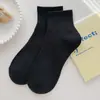 Calcetines Cortos de Color Sólido Color Dopamina para Mujer, Resistentes al Olor, Absorbentes de Sudor, Calcetines de Tubo Corto, Calcetines de Algodón al por Mayor, Industria del Calcetín Zhuji, Estilo Delgado