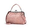 Atacado do Fabricante Novo Modelo 2026 Bolsa Feminina Moda Bolsa de Ombro com Clipe Couro Oleado Europeu e Americano Tendência de Bolsa Feminina Espanhola