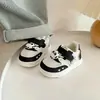 Zapatos de lona para niñas, zapatos de malla transpirables de verano para niños, zapatillas de princesa, zapatillas de estilo escolar para jardín de infantes