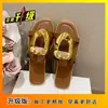 Sandalias de Tira Cuadrada de Metal de Alta Gama Estilo Vintage Novedad Verano 2025 Estilo Coreano Versátiles de Moda Nicho Sandalias para Mujer