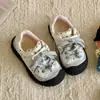 Sapatos casuais oversized fofos e peculiares, estilo coreano, de sola macia, para crianças, nova coleção de outono, tênis de moda unissex para meninos e meninas, tênis de corrida para estudantes