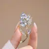Broche Tulipa de Alta Qualidade Feminino Luxo Broche Terno Suéter Retrô Exquisito Corsage Nova Tendência 2025