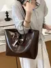 Bolsa tote de gran capacidad transfronteriza para mujer, nueva bolsa de trabajo y para el día a día vintage de moda para mujer, bolso de mano, bolso de hombro, bolso de axila al por mayor
