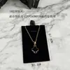Soporte de Exhibición de Bandejas para Colgantes de 24 Rejillas Accesorios Atrezzo Collar Joyería Piezas de Colgantes de 18 Posiciones Flor de Hielo Terciopelo Negro y Blanco