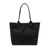 Bolsa Tote de Design Nicho com Padrão Tecido para Mulheres 2025 Nova Moda Commuter Versátil Grande Capacidade Satchel Bolsa de Ombro