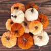 Fabricante mayorista de accesorios decorativos de calabaza artificial para Halloween, adornos de Acción de Gracias, calabazas de espuma y terciopelo hechas a mano