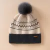Chapéu 100% Caxemira Pura para Mulheres, Gorro de Tricô Espesso com Pom-Pom para Outono e Inverno, Novo Chapéu Slouchy Quente Protetor de Orelhas