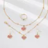 Nuevo conjunto de joyería de collar de corazón minimalista europeo, americano y de Oriente Medio transfronterizo, conjunto de 3 piezas de joyería de corazón nupcial estilo lujo ligero