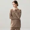 Otoño e Invierno Nueva Camiseta Base de Punto de Cachemira Moda Suave Cómoda Color Sólido Simple Amigable con la Piel Cuello Redondo Longitud Media Mujer