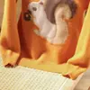Suéter de Lana Pura para Niños y Niñas, Mismo Estilo, Suéter Pulóver Grueso de Siete Puntos con Cuello Semialto Bordado Jacquard de Ardilla de Dibujos Animados