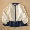Camisa de Manga Larga con Cuello Redondo, Patchwork de Tela Bordada Estilo Artístico, Mezclilla para Mujer, Top Holgado Casual Retro Primavera 2026