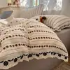 Jacquard de alta densidad, delicado estampado floral, juego de ropa de cama de cuatro piezas, funda de edredón, sábana y sábana bajera hipoalergénicos y suaves, adecuado para habitaciones de dormitorio