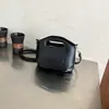 2026 Verão Novo Estilo Simples Bolsa de Mão Bolsa Transversal Versátil para o Dia a Dia Pequena Bolsa Tote Moda Bolsa de Ombro Atacado Bolsa Feminina
