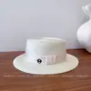 Chapéu de Palha com Fita Estilo Hepburn Moda Protetor Solar Verão Feminino Elegante Versátil Elegante Chapéu de Topo Plano Chapéu de Sol para Viagem ao Ar Livre