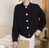 Cardigan de punto color sólido estilo coreano para reducir la edad con hebilla dorada, cuello redondo, abrigo, suéter top casual versátil para primavera y otoño, nuevo para mujer