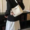 Bolso Pequeño de Moda y Tendencia para Mujer 2026 Nuevo Bolso Cubo Vintage de Cuero Suave con un Toque de Lujo para el Viaje Diario y Uso Cruzado