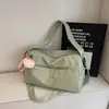 Bolsa Deportiva de Yoga y Fitness Nueva Bolso de Hombro para Estudiante Universitario Bolso Cruzado con Colgante Lindo Bolsa de Viaje de Celebridad de Internet