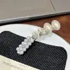 Pinza para el cabello de alta gama con forma de corazón de perla, pinza de pico de pato para flequillo lateral, pinza lateral de figura de ocho con pedrería para mujer