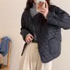 Chaqueta Corta de Plumas Estilo Coreano Precio Especial Liquidación Vendiendo a Precio de Pérdida Todos los Artículos Calidad Súper Buena Por Orden de Llegada
