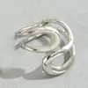 Estilo Metalero Transfronterizo Europeo y Americano Corte Simple Asimétrico Cuello de Primavera para Mujer Elegante y con Estilo Moda Joyería de Alta Gama