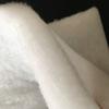 Ventas Directas de Fábrica Gran Cantidad Tratamiento Preferencial 200g Aislamiento de Algodón sin Pegamento Algodón Imitación Seda Almohada Muñeca Algodón Relleno Esponjoso Algodón sin Pegamento
