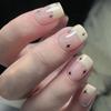 Pegatinas de uñas cortas blancas frescas y encantadoras con hielo entre las estrellas, parche de uñas francés desmontable y portátil, terminado al por mayor
